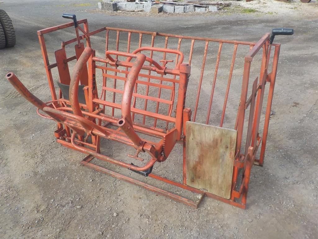 SHEEP CRUTCHING CRADLE JHMD5168441 JUST HEAVY EQUIPMENT